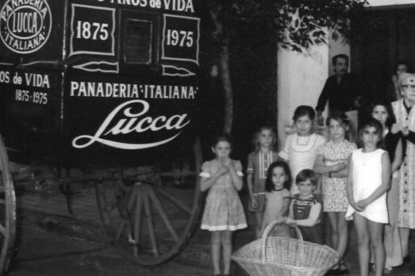 1975